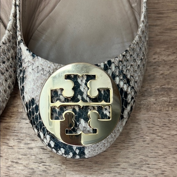 Tory Burch Women's Snakeskin Ballet Flats - Black and Cream - Picture 2 of 6